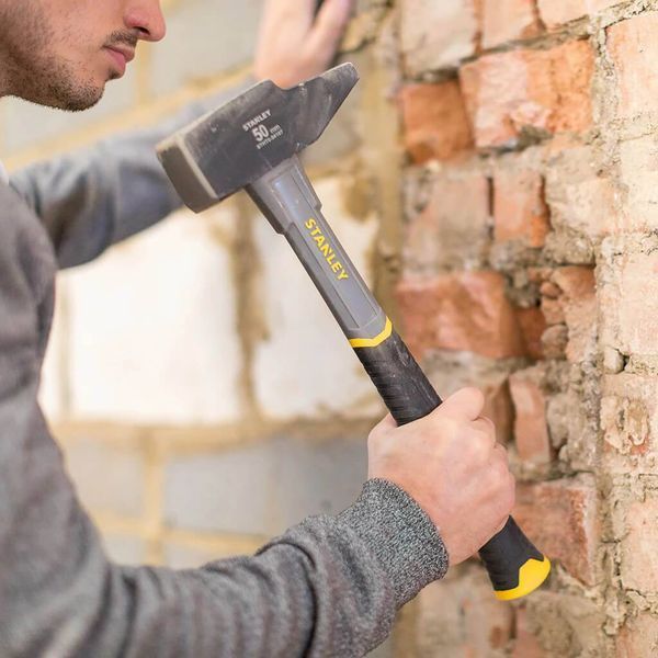 Молоток інженерний Fiberglass, вага 300 г STANLEY STHT0-54131 STHT0-54131 фото
