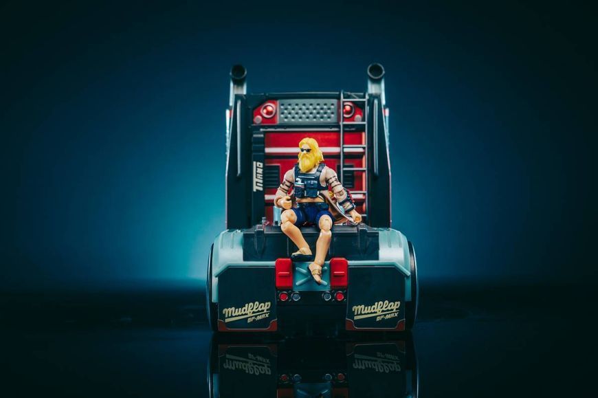 Коллекционная фигурка Jazwares Fortnite Deluxe Feature Vehicle RC Mudflap FNT0733 фото