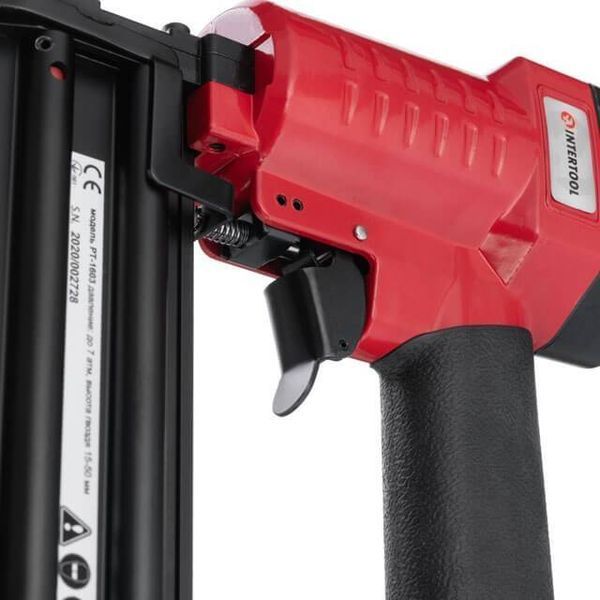 Степлер пневматичний для цвяхів від 15 до 50 мм INTERTOOL PT-1603 PT-1603 фото