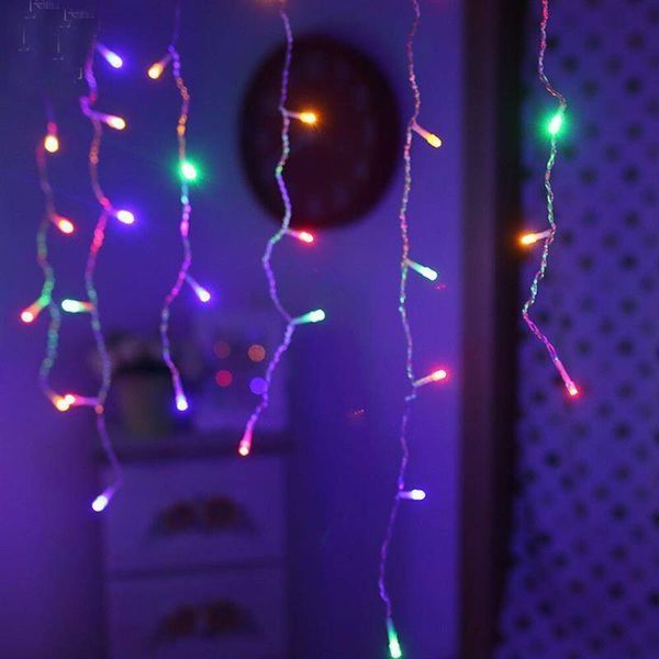 Светодиодная гирлянда ColorWay (CW-GF-100L36VMC) бахрома 100LED, 3м, цветная CW-GF-100L36VMC фото