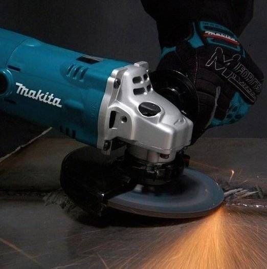 Кутова шліфмашина Makita GA7020 GA7020 фото