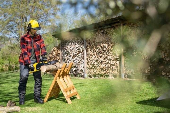 Пила ланцюгова акумуляторна Karcher CNS 18-30 Battery, 18В, акб 2х5Аг, шина 30см, швидкозарядне ЗП, 3.2кг 9.611-915.0 фото