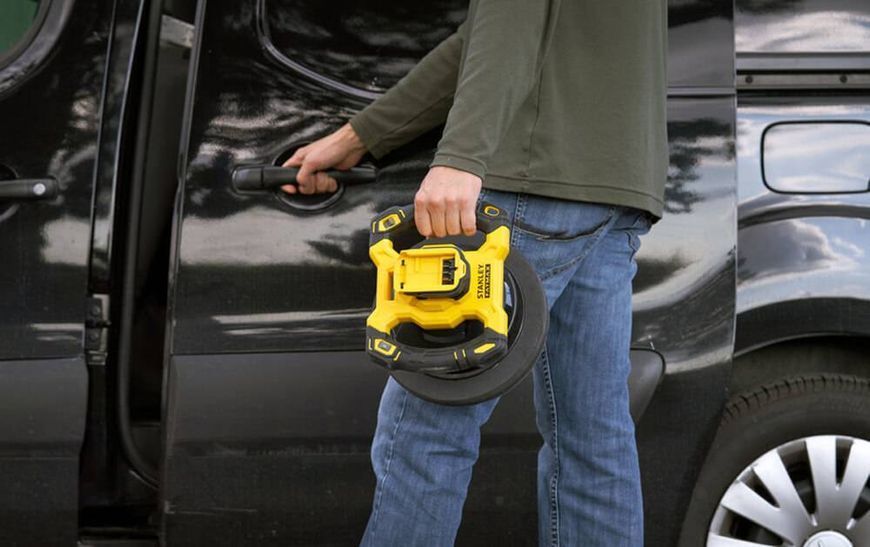 Полировальная машина аккумуляторная STANLEY FATMAX SFMCE100B SFMCE100B фото
