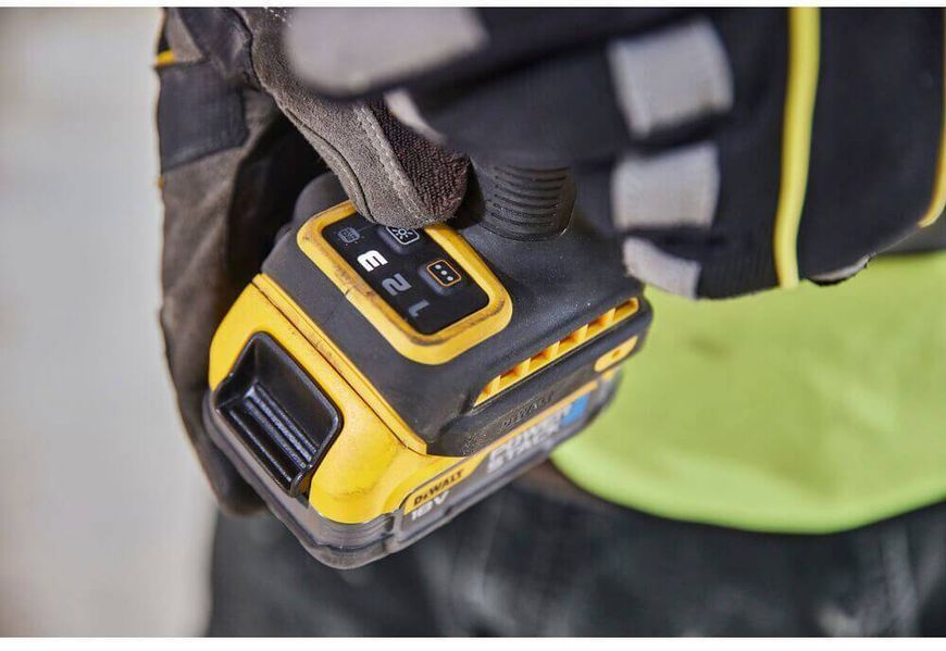Шуруповерт ударный аккумуляторный бесщеточный DeWALT DCF860E2T DCF860E2T фото