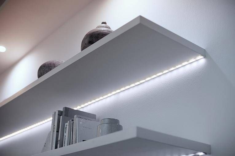 WiZ Розумна cвітлодіодна стрічка LEDStrip (1600Lm) 2700-6500K RGB 2 метри Wi-Fi 929002524801 фото
