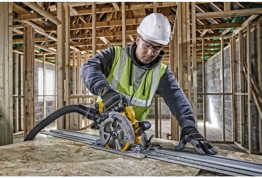 Пила дисковая аккумуляторная бесщеточная DeWALT DCS572NT DCS572NT фото