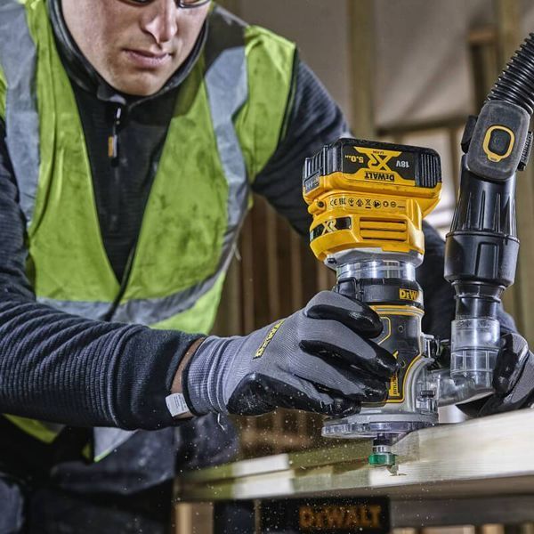 Фрезер аккумуляторный бесщеточный DeWALT DCW604NT DCW604NT фото