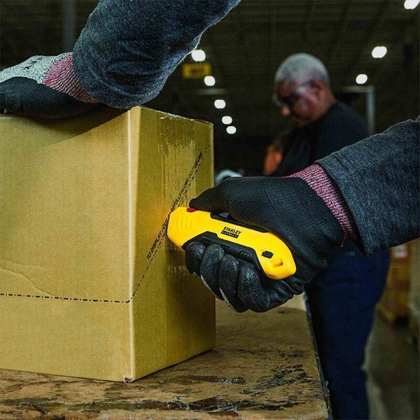 Нож безопасный FATMAX&reg; Box Box с выдвижным трапецевидным лезвием STANLEY FMHT10369-0 FMHT10369-0 фото
