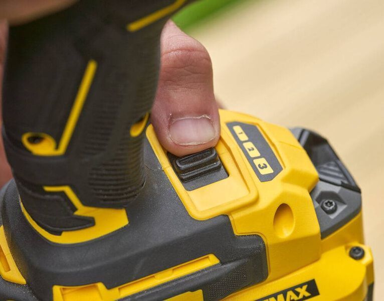 Гайковерт ударний акумуляторний STANLEY FATMAX SFMCF820D2K SFMCF820D2K фото