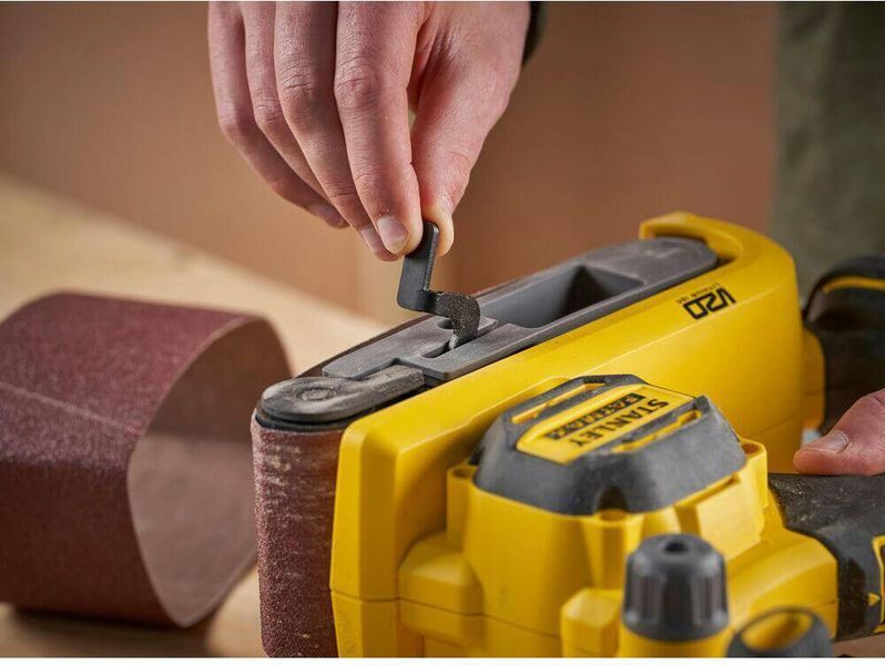 Шліфмашина стрічкова акумуляторна STANLEY FATMAX SFMCW223B SFMCW223B фото