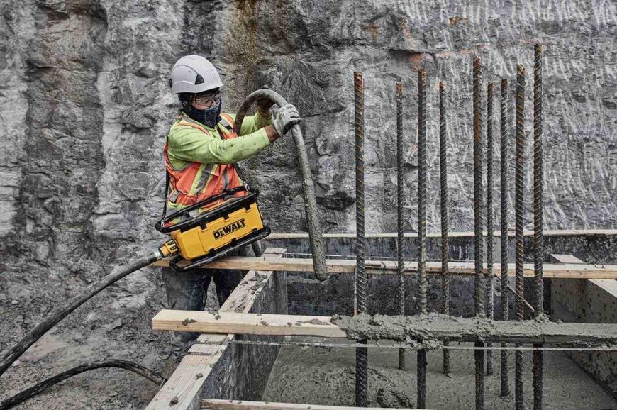 Вібратор-силовий модуль глибинний акумуляторний POWERSHIFT DeWALT DCPS320N DCPS320N фото
