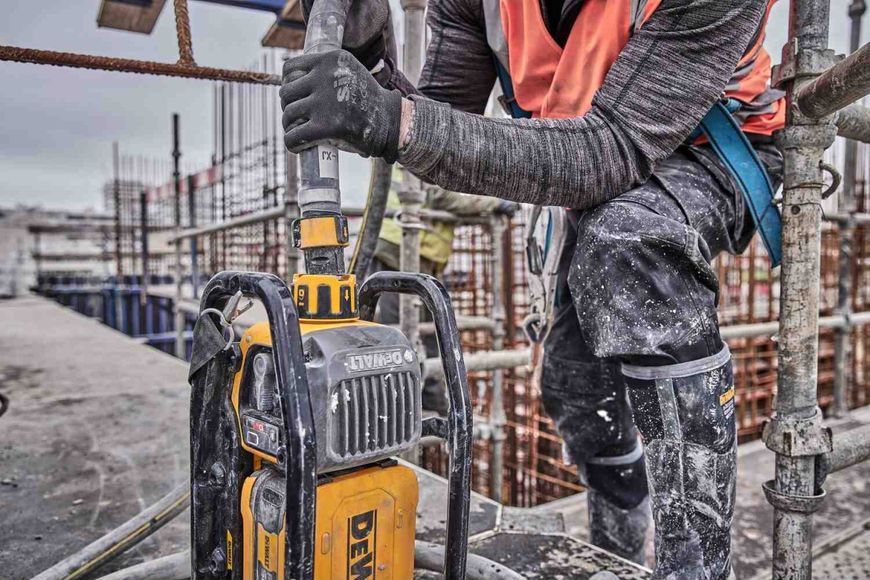 Вібратор-силовий модуль глибинний акумуляторний POWERSHIFT DeWALT DCPS320N DCPS320N фото