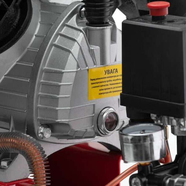 Компрессор 50 л, 2230 Вт, 220 В, 8 атм, 354 л/мин, 2 цилиндра. INTERTOOL PT-0004 PT-0004 фото