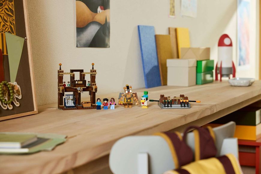 Конструктор LEGO Minecraft Бійцівський ринг у лісовому маєтку 21272 фото