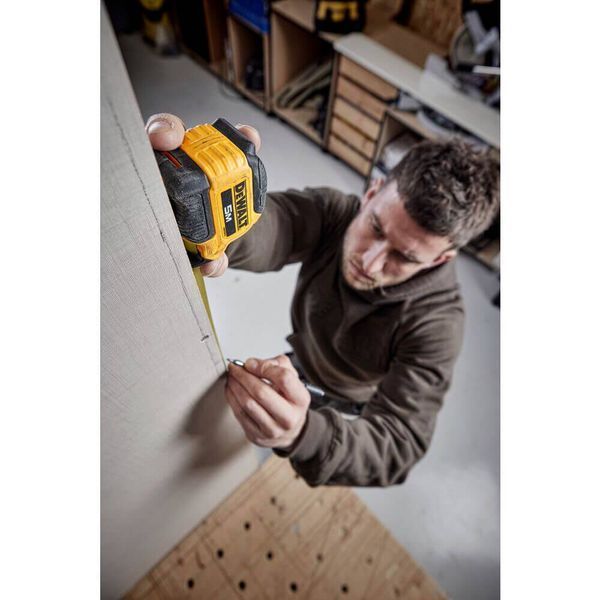 Рулетка вимірювальна TOUGH, 5 м х 28 мм DeWALT DWHT38114-0 DWHT38114-0 фото