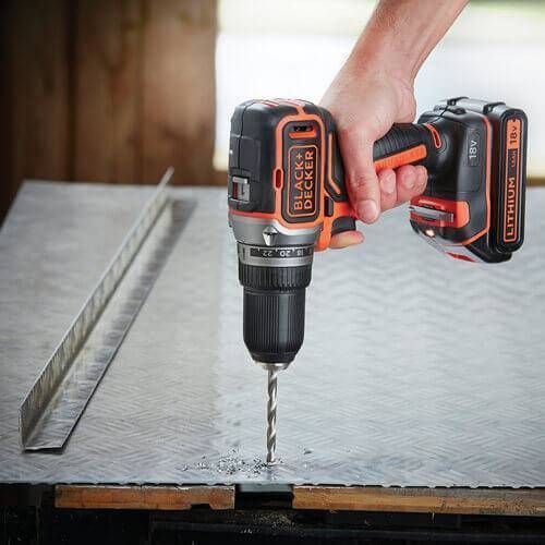 Дриль-шурупокрут акумуляторний безщітковий BLACK+DECKER BL186KB BL186KB фото