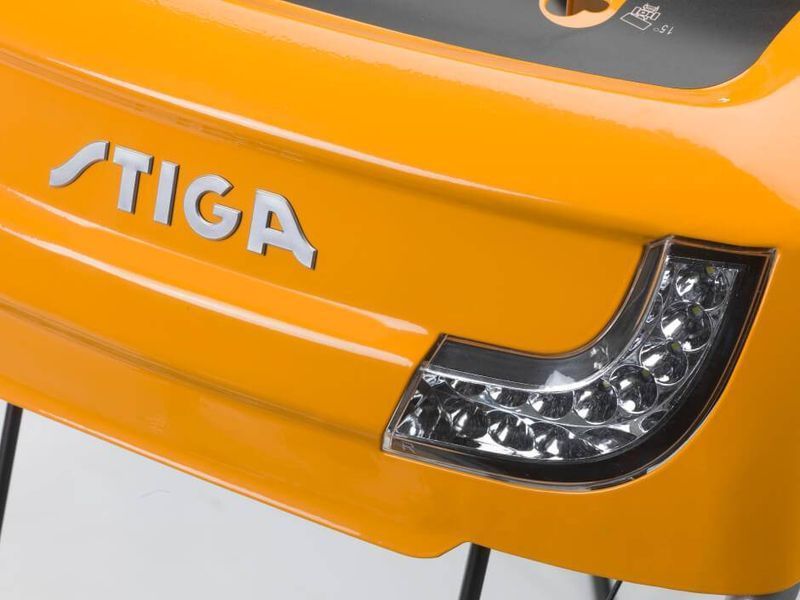 Подметальная машина бензиновая самоходная STIGA SWS800GE SWS800GE фото