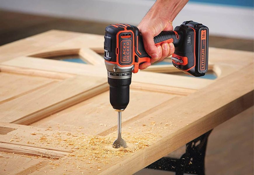 Дриль-шурупокрут акумуляторний безщітковий BLACK+DECKER BL186KB BL186KB фото