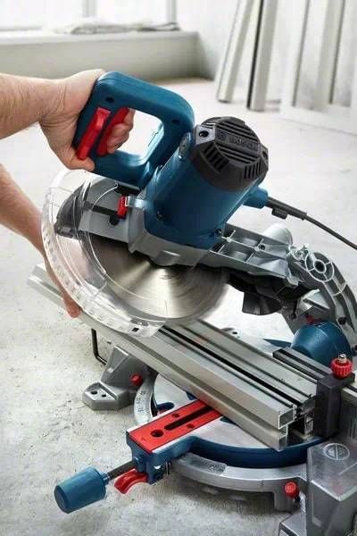Пила торцювальна Bosch GCM 216 (0601B33000) 0.601.B33.000 фото