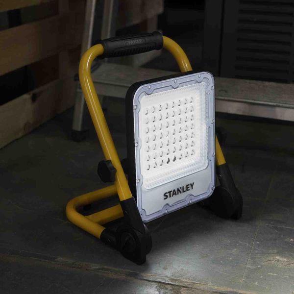 Прожектор світлодіодний STANLEY SXLS37177E SXLS37177E фото