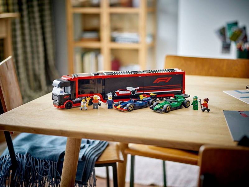 Конструктор LEGO City Вантажівка F1 з автомобілями RB20 та AMR24 1086 деталей (60445) 60445 фото