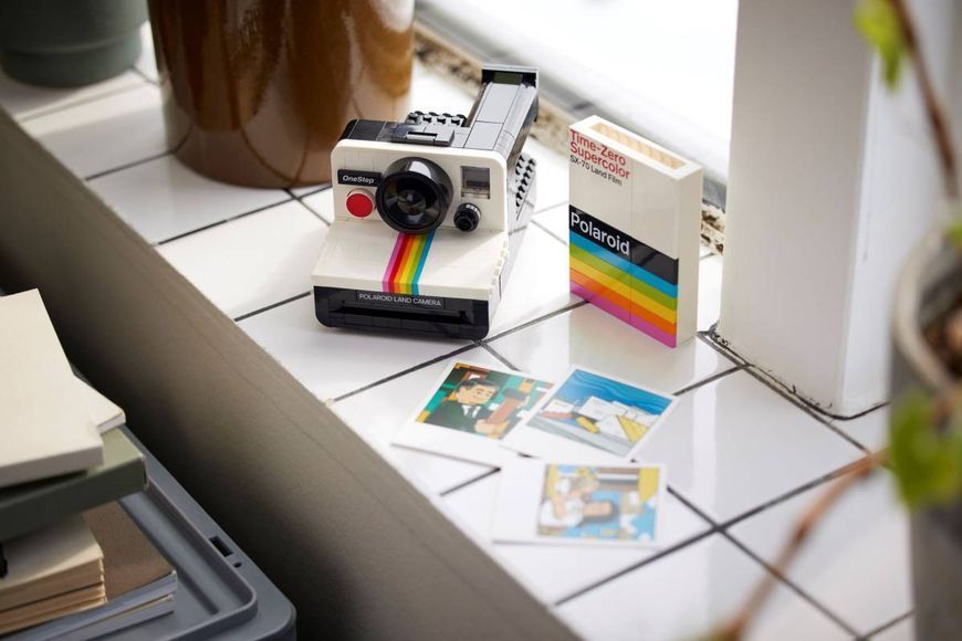 Конструктор LEGO Ideas Фотоапарат Polaroid OneStep SX-70 516 деталей (21345) 21345- фото