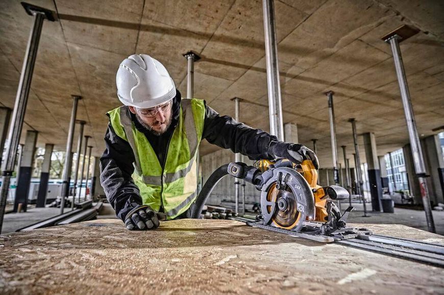 Пила дисковая аккумуляторная DeWALT DCS579X2 DCS579X2 фото