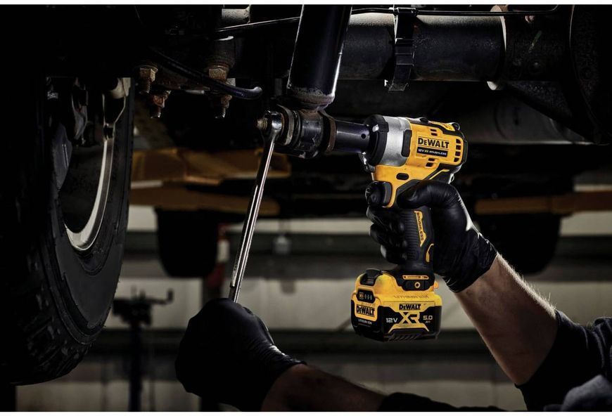 Гайкокрут ударный аккумуляторный бесщеточный DeWALT DCF901P2 DCF901P2 фото