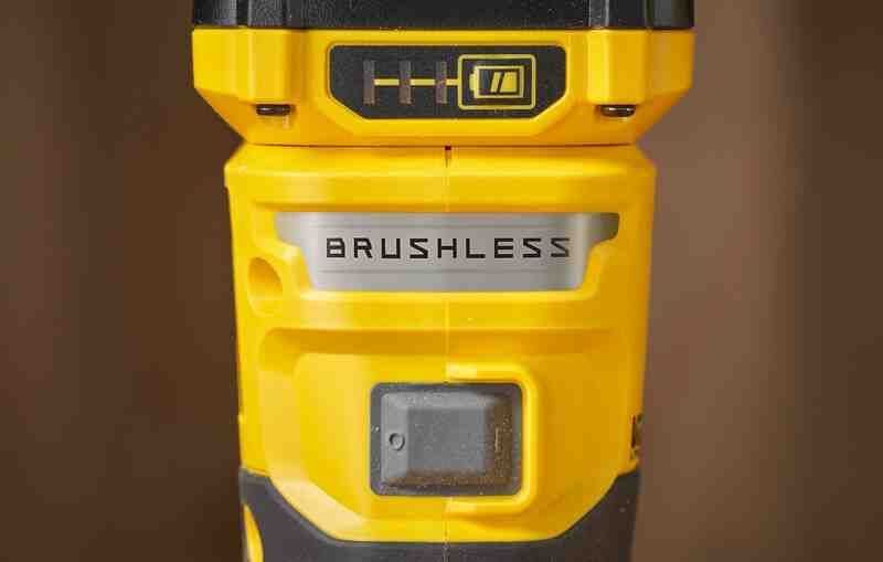 Фрезер акумуляторний безщітковий STANLEY FATMAX SFMCW400B SFMCW400B фото