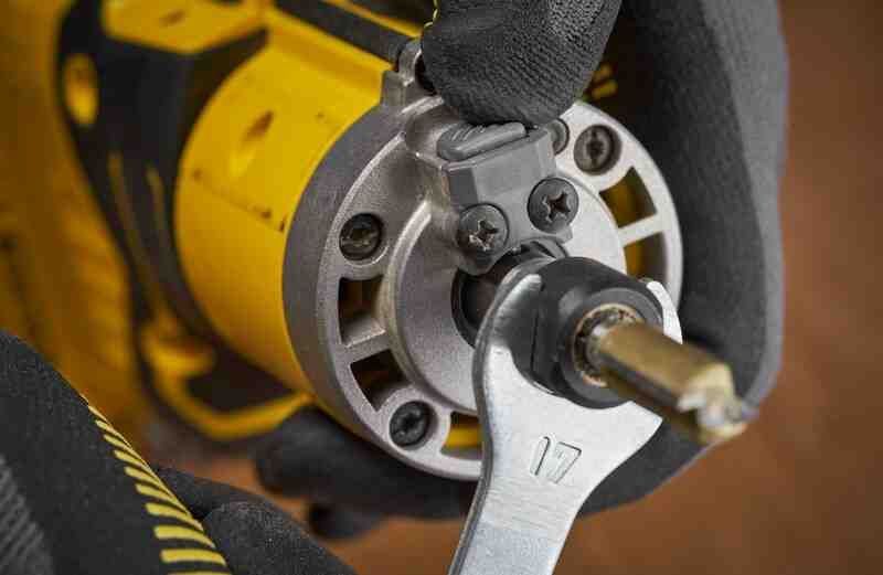 Фрезер акумуляторний безщітковий STANLEY FATMAX SFMCW400B SFMCW400B фото