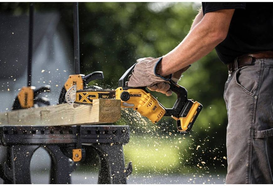 Мини-пилочка цепная аккумуляторная бесщеточная DeWALT DCMPS520N DCMPS520N фото