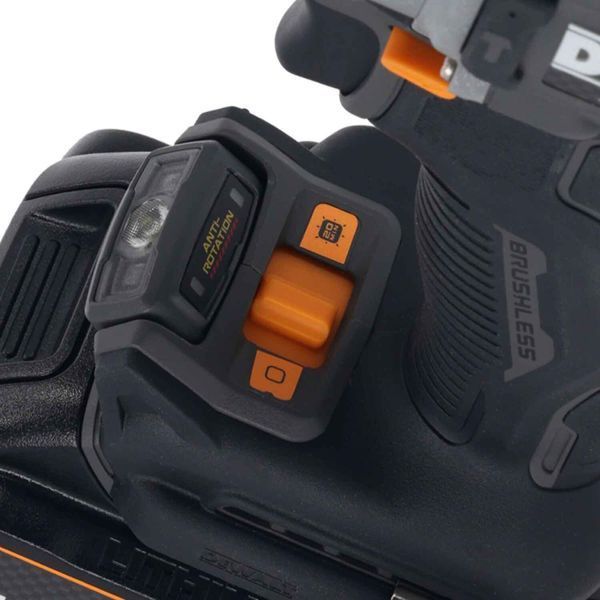 Набір із двох акумуляторних інструментів DeWalt безщіткових McLaren F1 TEAM LIMITED EDITION 18В XR дриль-шурупокрут DCD85 шурупокрут акумуляторний DCF85 акб 2х5А&middot;год ЗП кейс 6.5кг DCK200MP2T фото