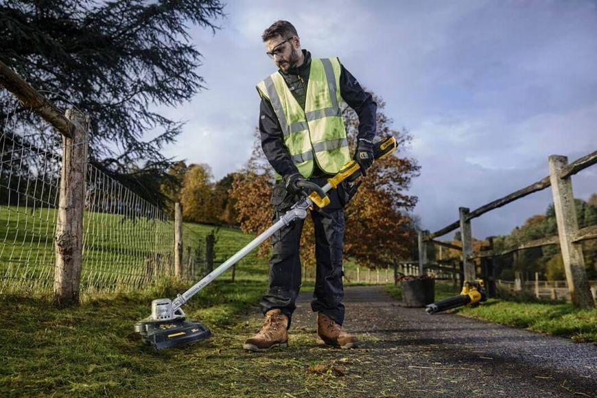 Коса аккумуляторная бесщеточная DeWALT DCMST561P1 DCMST561P1 фото