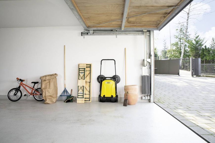 Підмітальна машина Karcher 1.766-365.0 1.766-365.0 фото