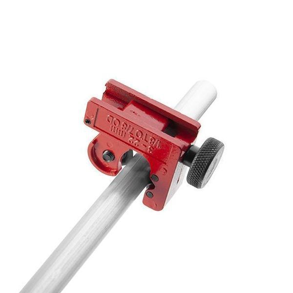 Труборез для металлических труб с регулировкой диаметра 3-22 мм INTERTOOL NT-0012 NT-0012 фото