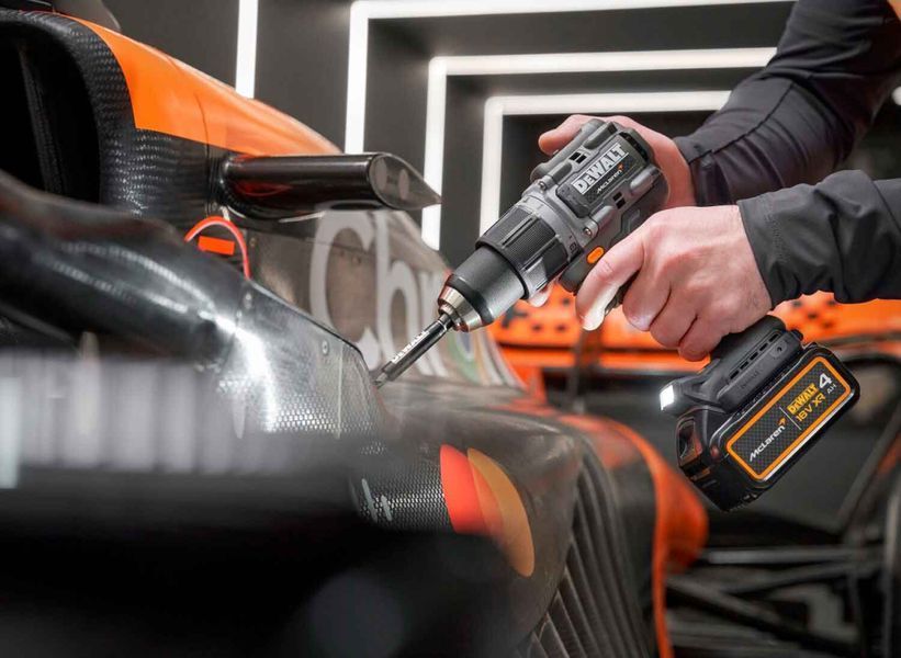 Набір інструменту DeWalt McLaren DCK200MM2T DCK200MM2T фото