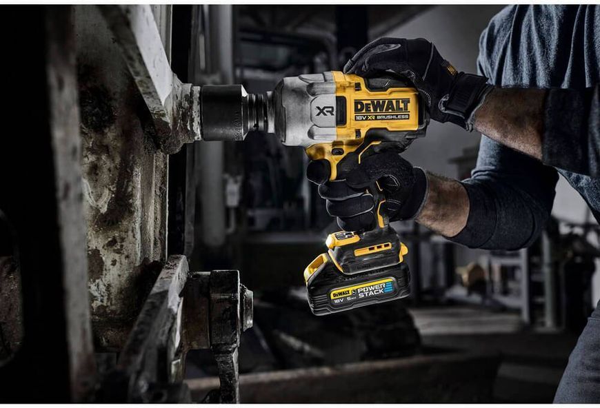 Гайкокрут ударный аккумуляторный бесщеточный DeWALT DCF964NT DCF964NT фото