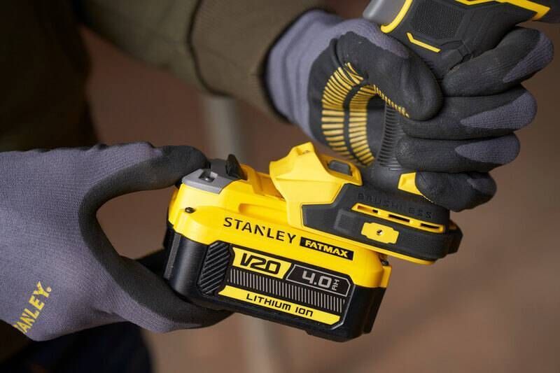 Гайковерт ударный аккумуляторный STANLEY FATMAX SFMCF940B SFMCF940B фото