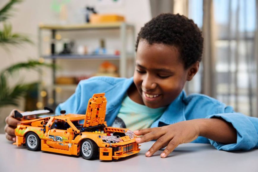 LEGO 42204 Technic Fast and Furious Toyota Supra MK4 42204 фото