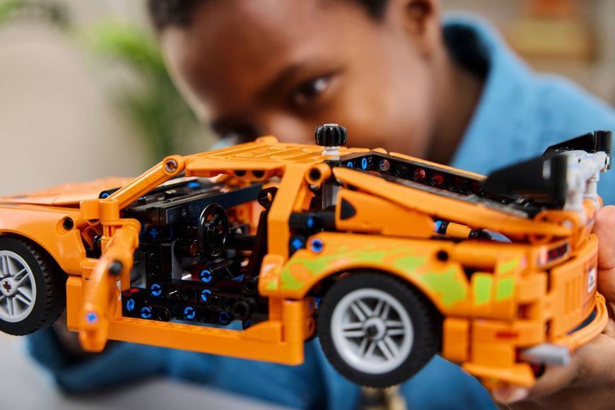 LEGO 42204 Technic Fast and Furious Toyota Supra MK4 42204 фото
