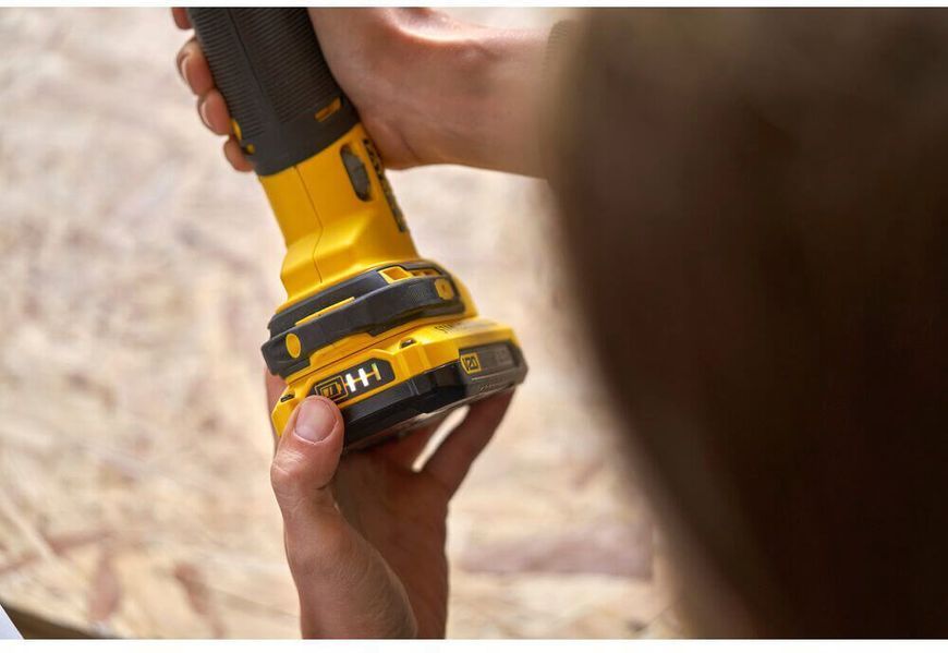 Багатофункціональний інструмент акумуляторний STANLEY FATMAX SFMCE500D2K SFMCE500D2K фото
