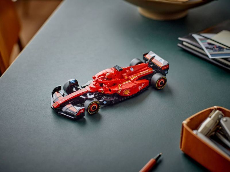 Конструктор LEGO Speed Champions Автомобіль для перегонів F1 Ferrari SF-24 275 деталей (77242) 77242 фото