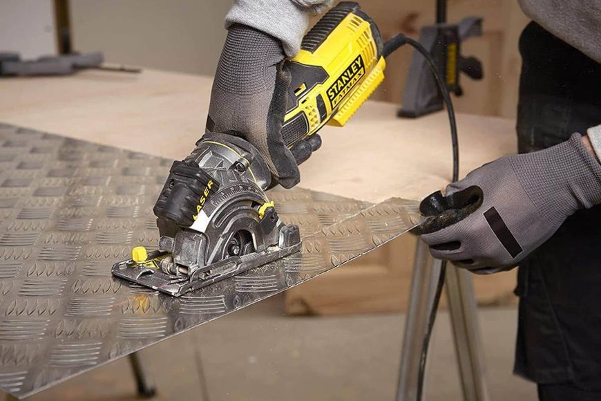 Пила циркулярная компактная сетевая STANLEY FATMAX FME380K FME380K фото