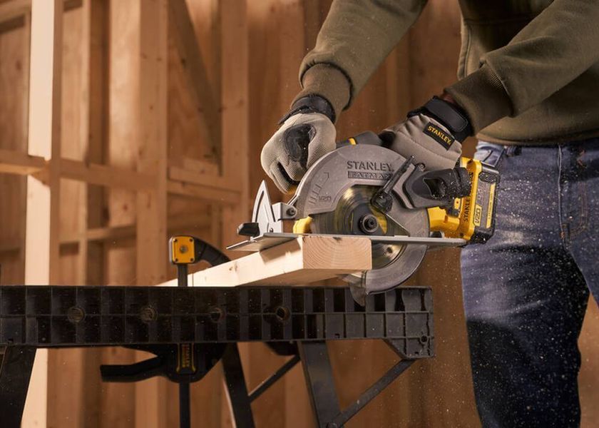 Пила циркулярная аккумуляторная STANLEY FATMAX SFMCS500B SFMCS500B фото